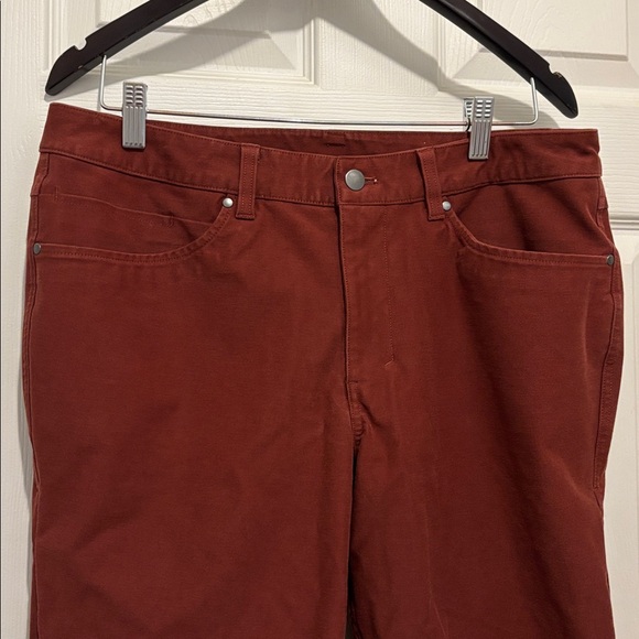 Lululemon men’s ABC slim fit 5 pocket pant - Picture 2 of 6